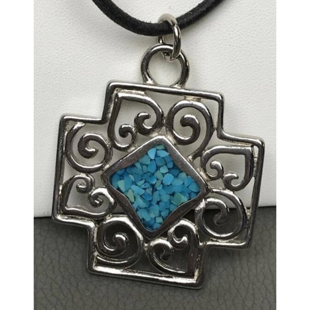 NWT 1993 Trifari TM Turquoise Chip Maltese‎ Cross Silver Tone Pendant Necklace
